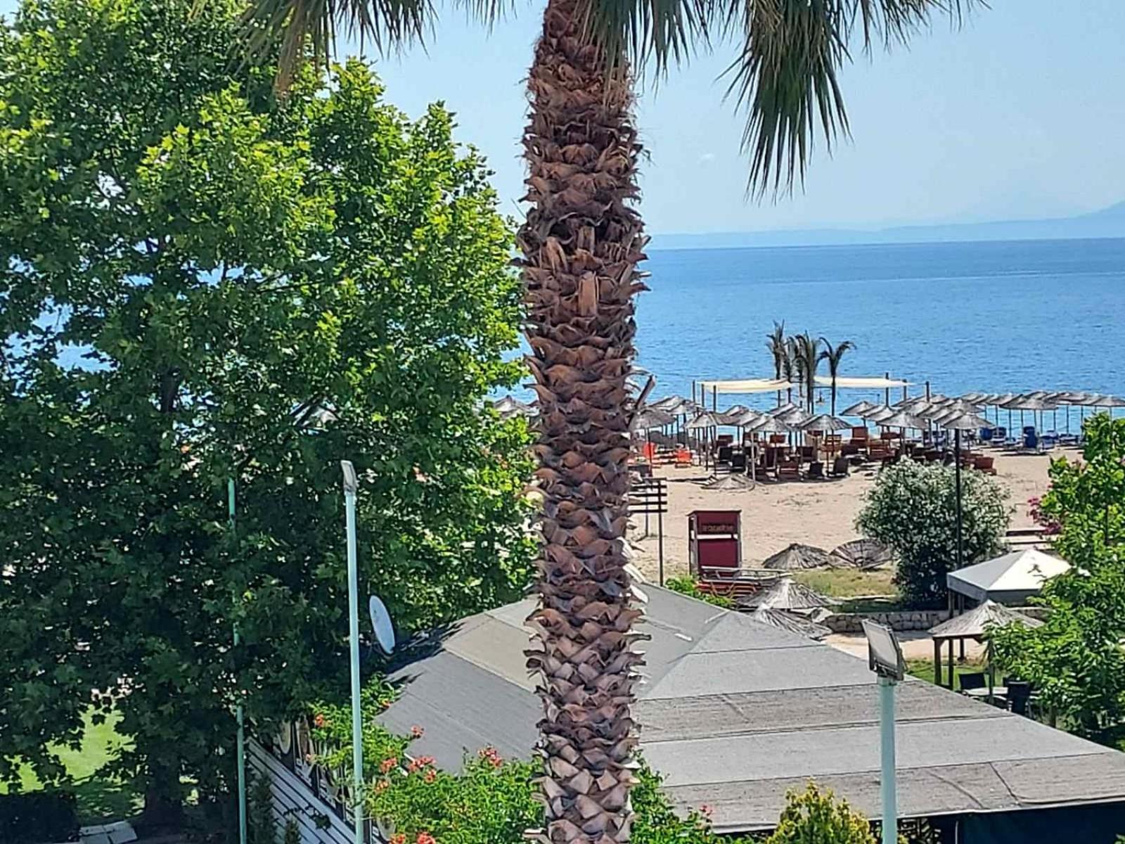 Poseidon Apartment *